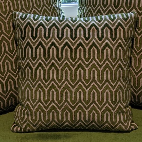 Mid-century Throw / Accent Pillows - Picture 2 of 4